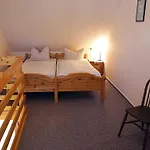 Nocleg ze śniadaniem Restaurant Und Zur Wildgans 3*