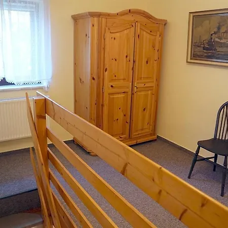 Restaurant Und Zur Wildgans B&B 3*