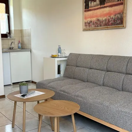 Restaurant Und Zur Wildgans آرندزيه