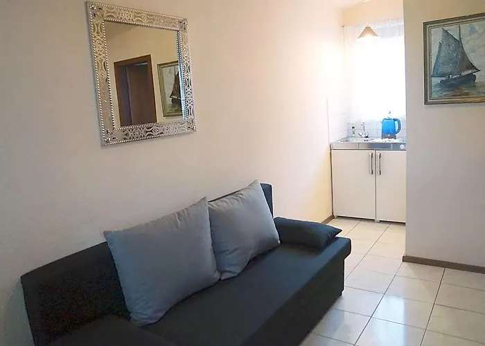 Restaurant Und Zur Wildgans Bed & Breakfast 3*